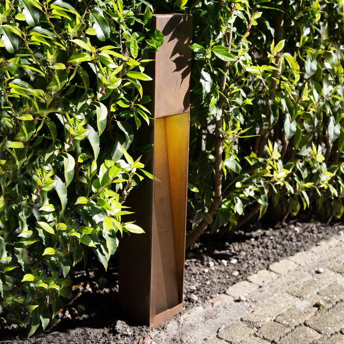 KS Verlichting Levi terras buitenlamp in corten kleur met moderne hoekige vormen